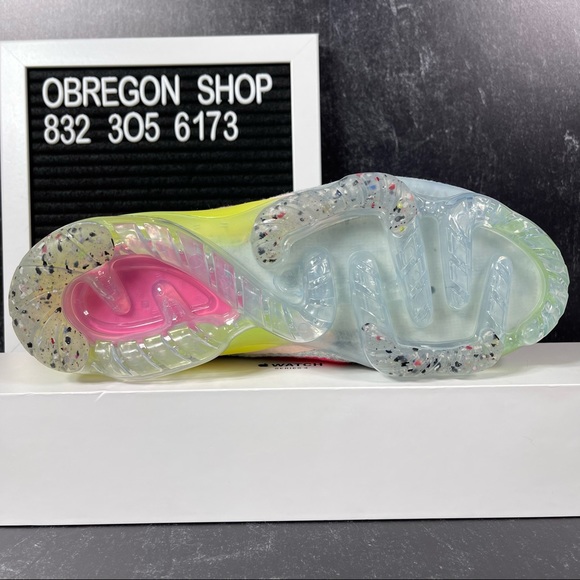 NIKE AIR VAPORMAX 2021 FLYKNIT NEON WOMENS RUNNING SHOES SIZE 5.5 GRAY NEW - Picture 4 of 10
